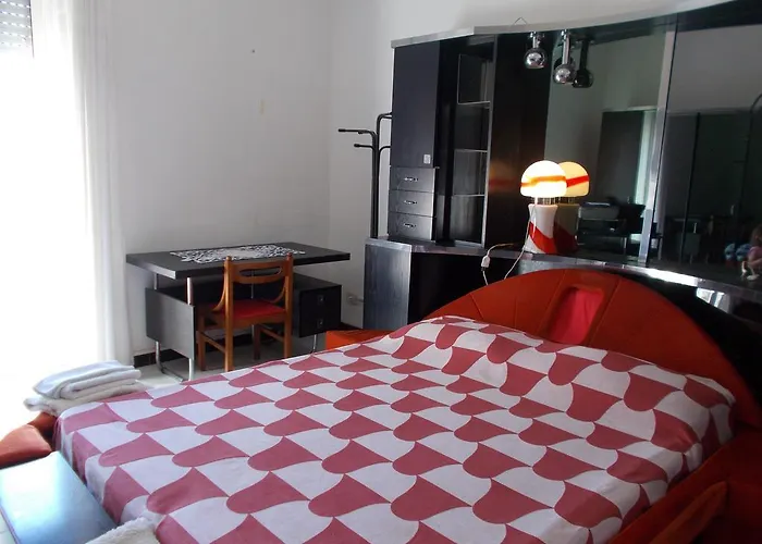 Tiber Acomodação com café da manhã  4*